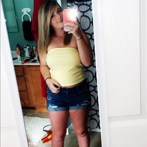 Meet your Posher, Tember